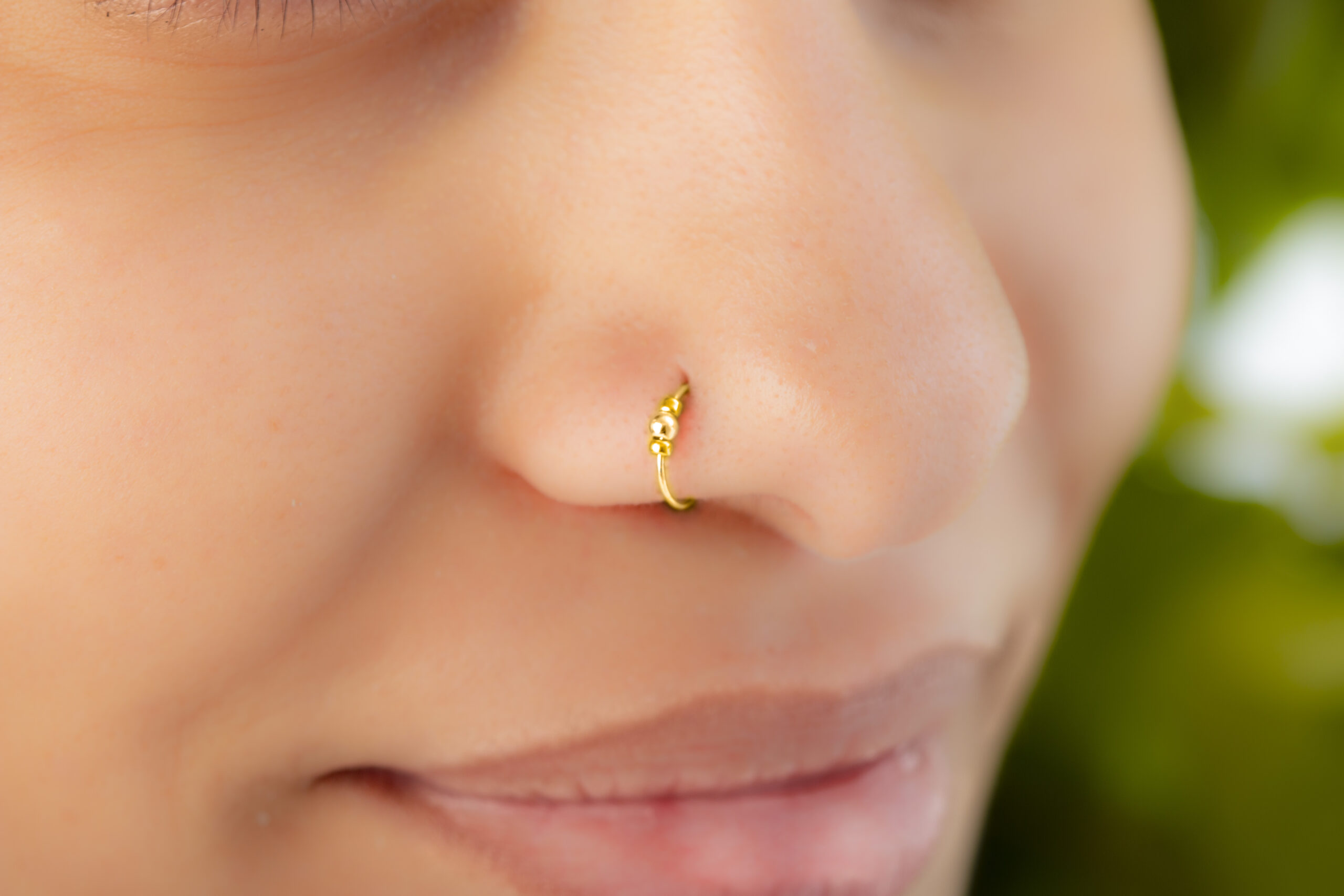 24g Gold Faux Nose Ring With White Opal Danielaboltresde